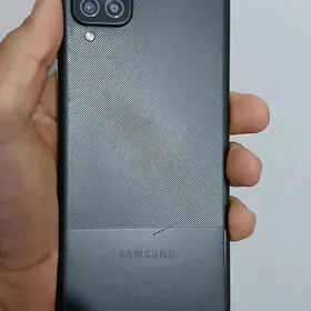 Samsung A12