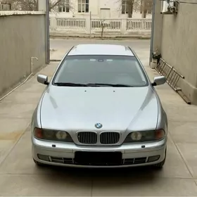 BMW E39 1998