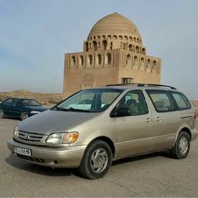 Toyota Sienna 2000