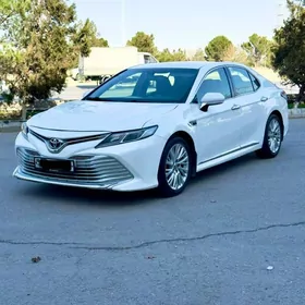 Toyota Camry 2018