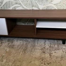 полка под телевизор