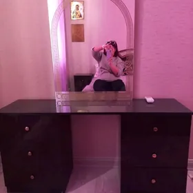 трюмо ,шкаф