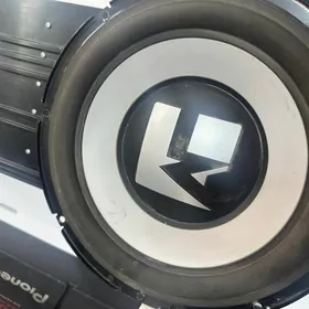 Pajero usilitel bocga