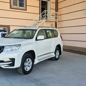 Toyota Land Cruiser Prado 2023