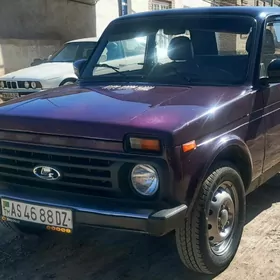 Lada Niva 2000