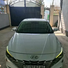 Hyundai Elantra 2021