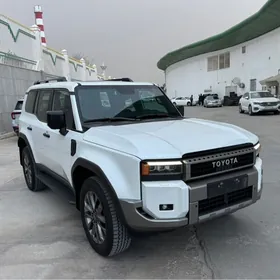 Toyota Land Cruiser Prado 2025