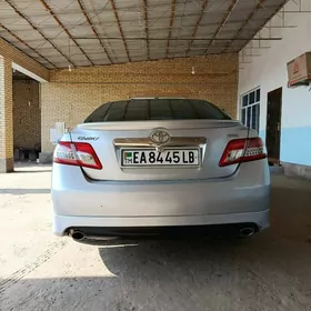 Toyota Camry 2010