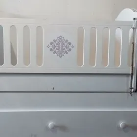 Детский кровать