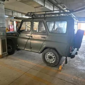 UAZ 469 2014