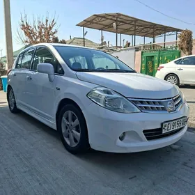 Nissan Versa 2010