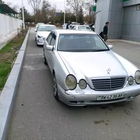 Mercedes-Benz 400E 2000