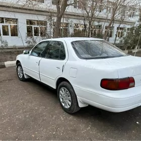 Toyota Camry 1995