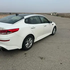 Kia Optima 2019
