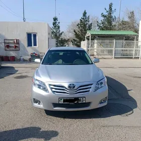 Toyota Camry 2010