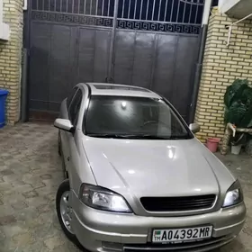 Opel Astra 2000