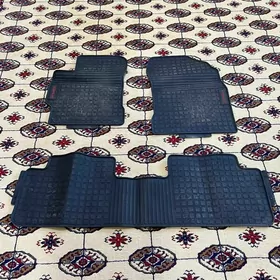 Carolla 08-13 kobrik