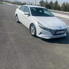 Hyundai Elantra 2021