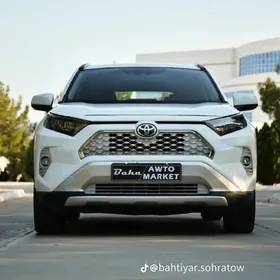 Toyota RAV4 2021
