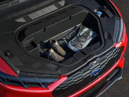 Ford kompaniýasy Mustang Mach-E-niň öňdäki bagažyny tölegli etdi