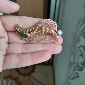 gyzyl çayylan broşka