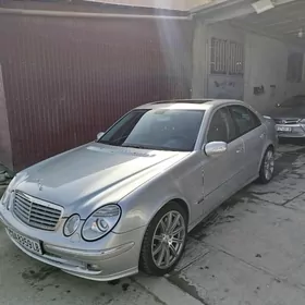 Mercedes-Benz E350 2006