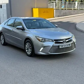 Toyota Camry 2015