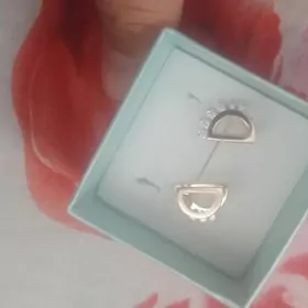 Nežnyja gyzyl çaylan