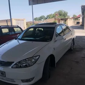 Toyota Camry 2005