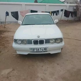 BMW 525 1990