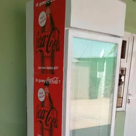 witrine haladilnik. maraz