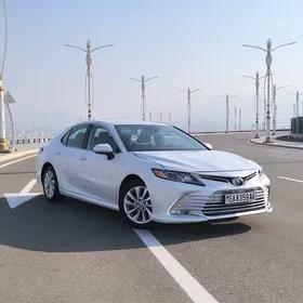 Toyota Camry 2024