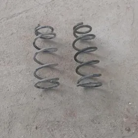 Pružin Nissan Sunny