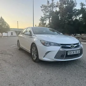 Toyota Camry 2016