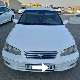Toyota Camry 2000