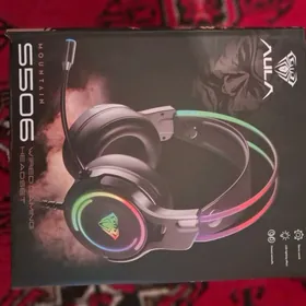 Игровые наушники