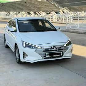Hyundai Elantra 2019