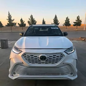 Toyota Highlander 2023