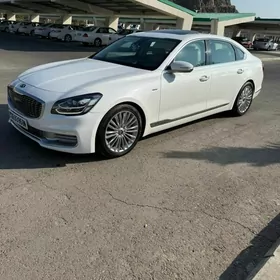 Kia K900 2020