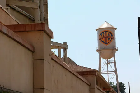 $110 млрд решили дело: Paramount поглощает Warner Bros.