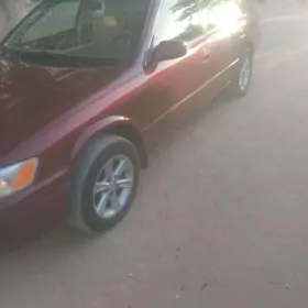 Toyota Camry 1999