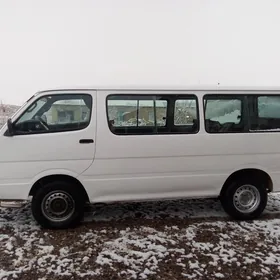 Toyota Hiace 2002