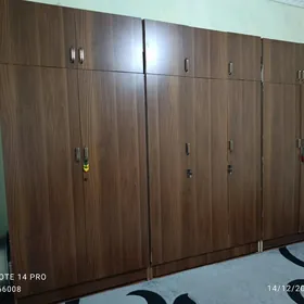 Mebe stenka garnatur