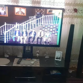 Kamplekt kino tiýatyr.