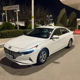 Hyundai Elantra 2021