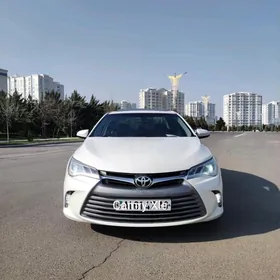 Toyota Camry 2015