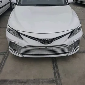 Toyota Camry 2023