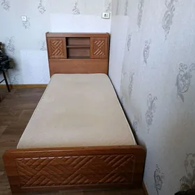 Односпальная кровать