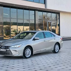 Toyota Camry 2017
