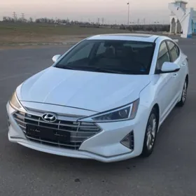 Hyundai Elantra 2019
